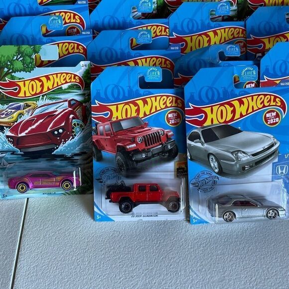 15 New Hot Wheels - Picture 4 of 5